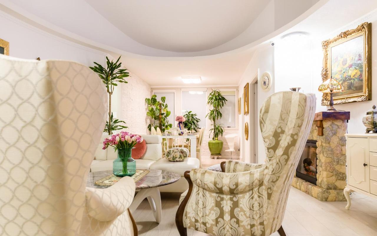 Luxury Apartment Sara Umag Exterior photo