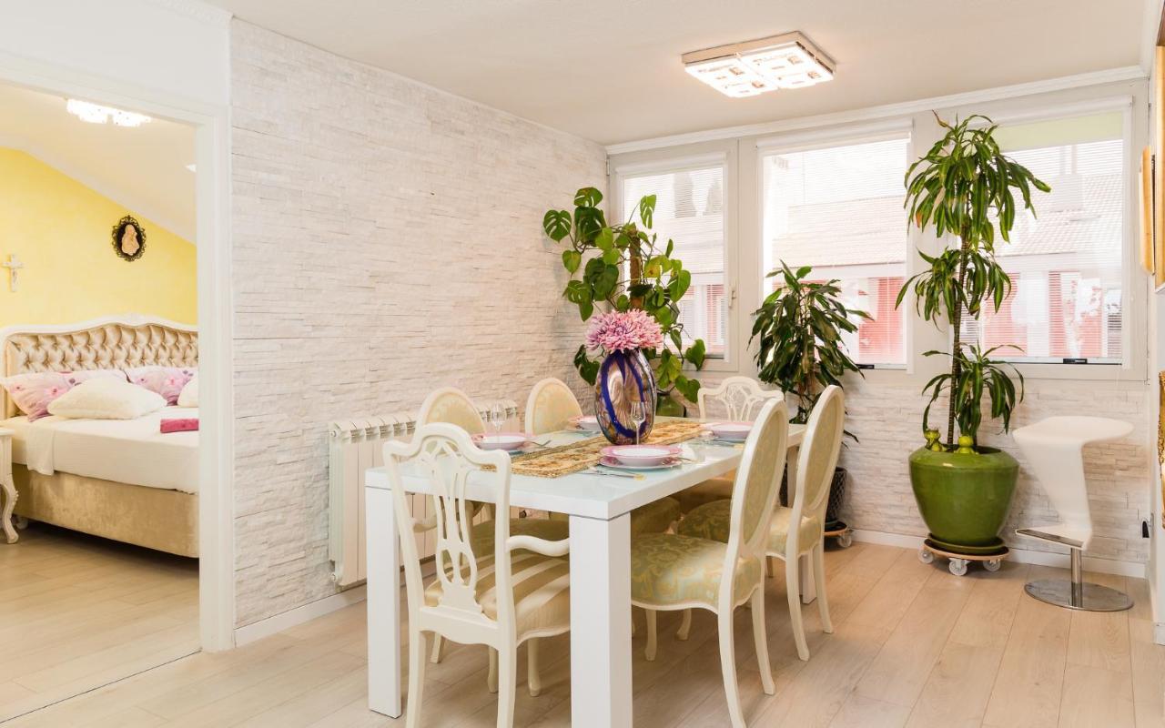 Luxury Apartment Sara Umag Exterior photo